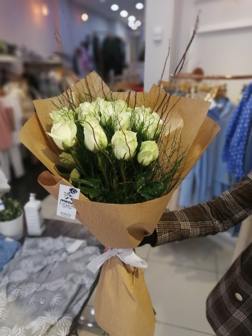 11 BEYAZ GÜL